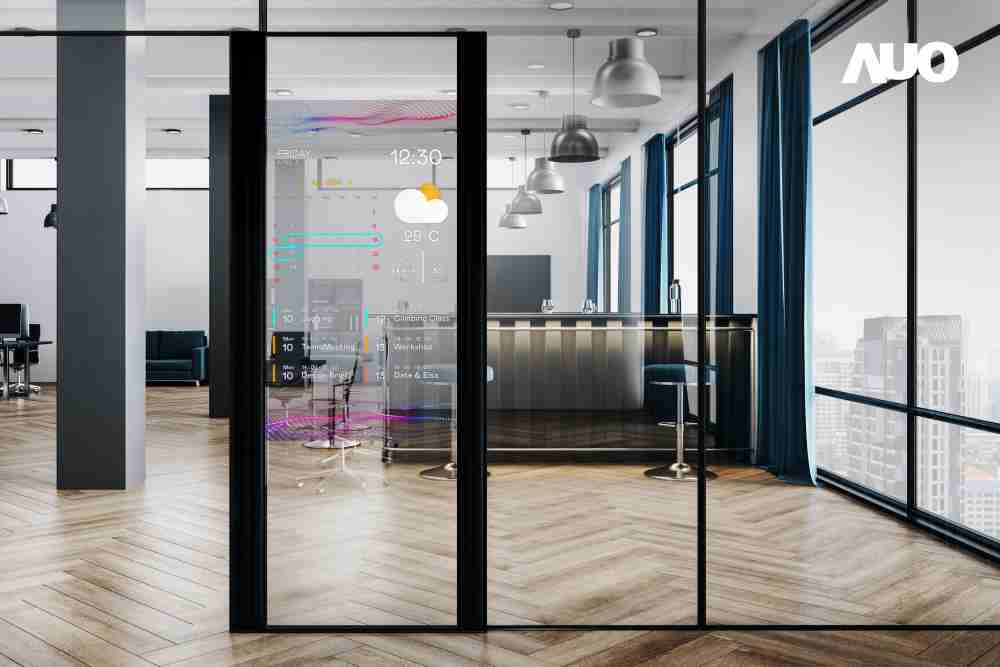 MG电玩致力于研发低能耗之绿色产品，，，如低能耗发光组件Micro LED显示技术，，具高透明、、、可无限拼接的特性，，可依需求调整并延伸应用于不同场域，，，包括汽车侧窗或家庭玄关、、智慧橱窗、、、商业展示等