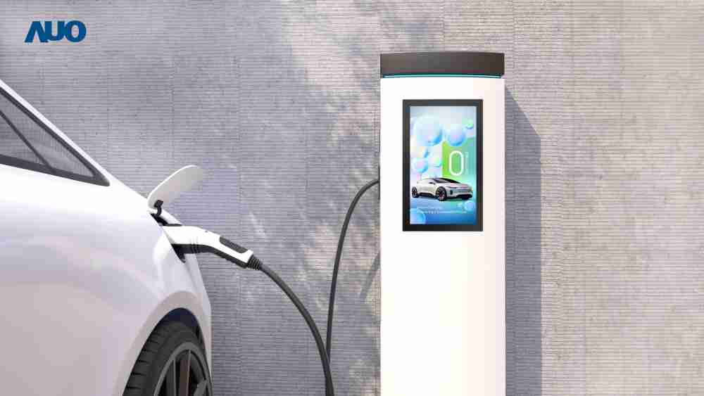 友達〝EVSE車用充電樁解決方案〞專為電動汽車充電樁設計，，具有高亮度、、、、克服戶外艱難環境的耐溫、、、、耐紫外線等特性，，並搭載散熱性及擴充性強的高效能工業電腦，，，，可實現人機互動訴求，，如資訊顯示、、、支付等應用